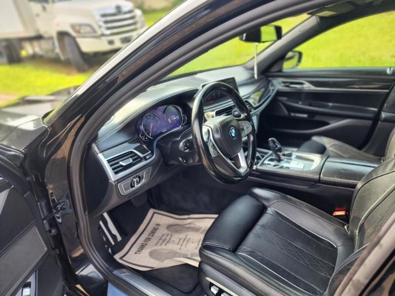 BMW 7-Series 740i 2017