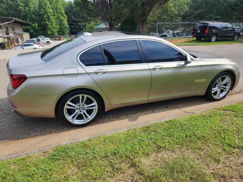 BMW 7-Series 740i 2013