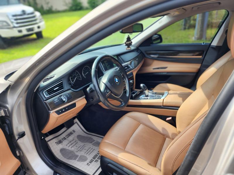 BMW 7-Series 740i 2013