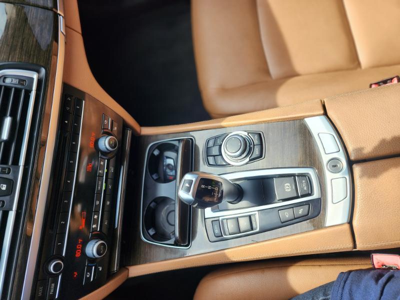 BMW 7-Series 740i 2013