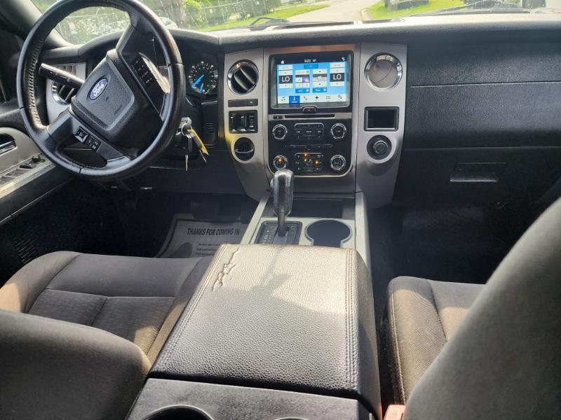 Ford Expedition XLT 2WD 2017