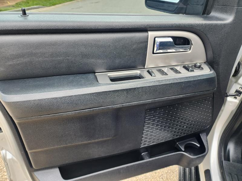Ford Expedition XLT 2WD 2017