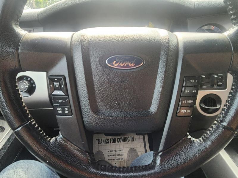 Ford Expedition XLT 2WD 2017