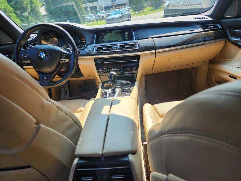 BMW 7-Series 750Li 2014
