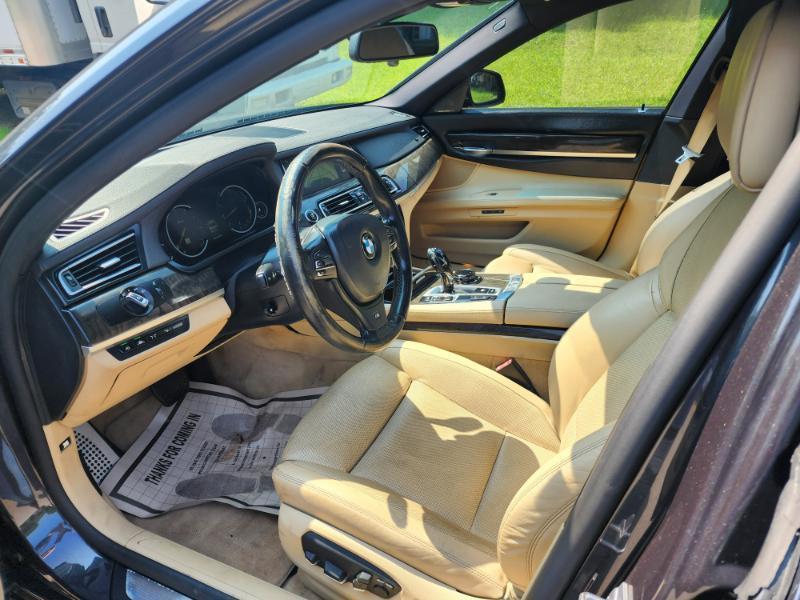 BMW 7-Series 750Li 2014