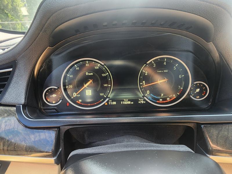 BMW 7-Series 750Li 2014