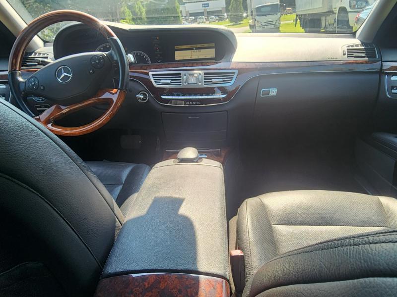 Mercedes-Benz S-Class S550 4-MATIC 2010