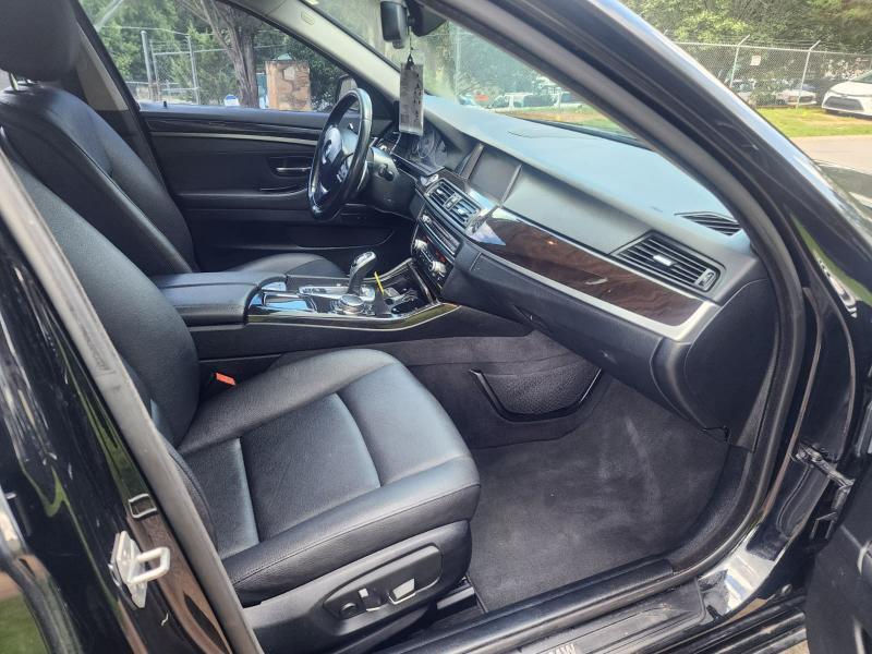 BMW 5-Series 528i 2016