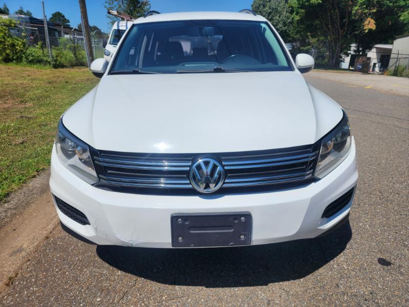 Volkswagen Tiguan S 4Motion 2015