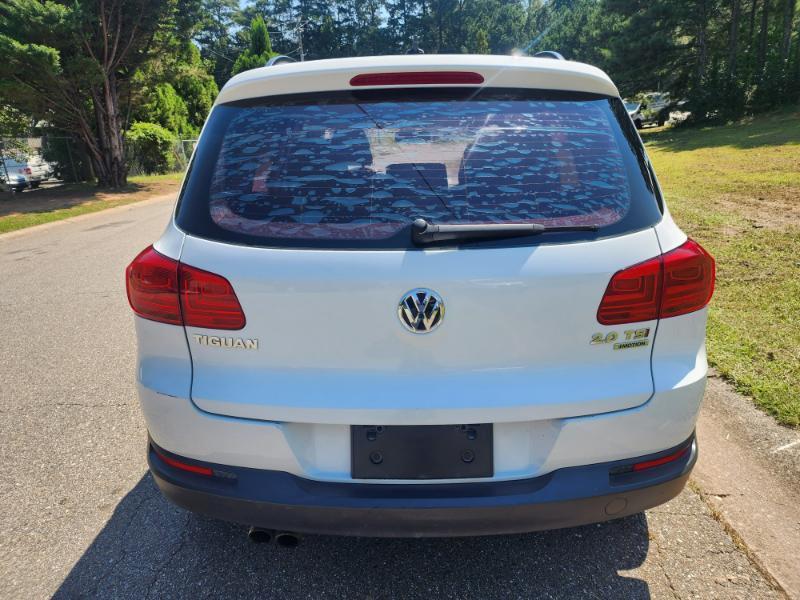 Volkswagen Tiguan S 4Motion 2015