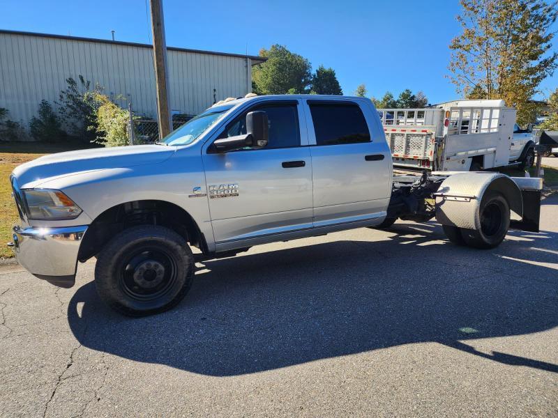 RAM 3500 Tradesman Crew Cab 4WD DRW 2017