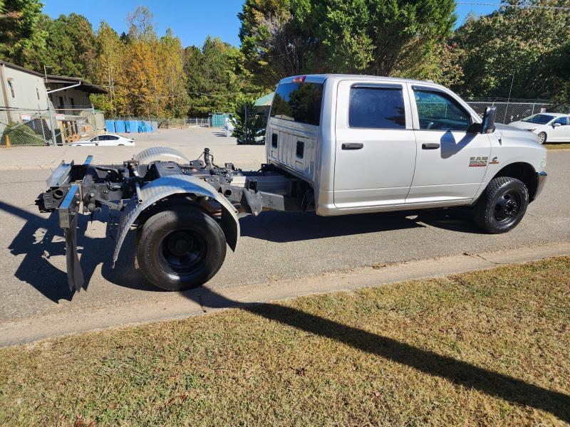 RAM 3500 Tradesman Crew Cab 4WD DRW 2017