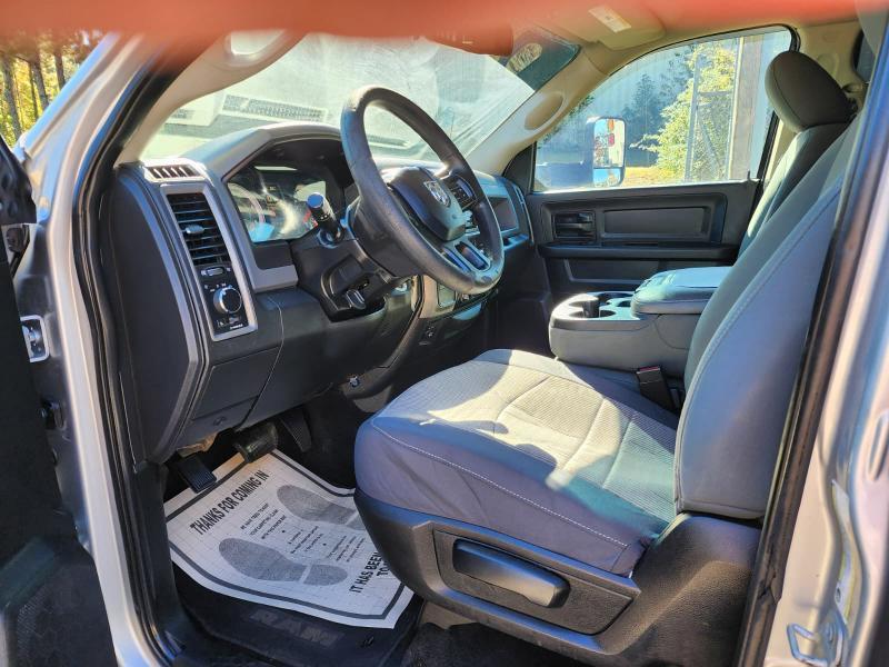 RAM 3500 Tradesman Crew Cab 4WD DRW 2017