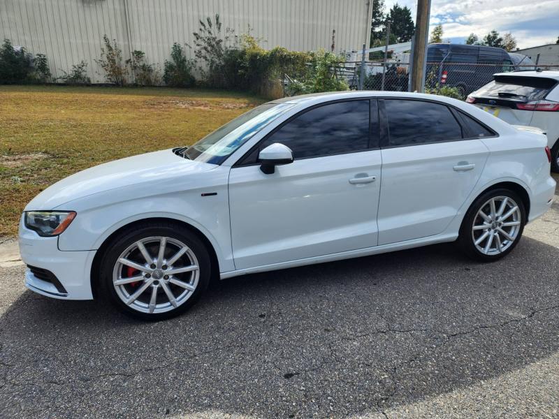 Audi A3 1.8T Premium FWD S tronic 2015