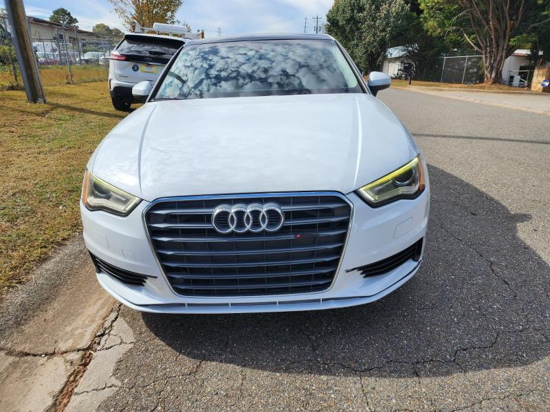 Audi A3 1.8T Premium FWD S tronic 2015