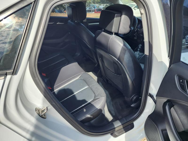 Audi A3 1.8T Premium FWD S tronic 2015