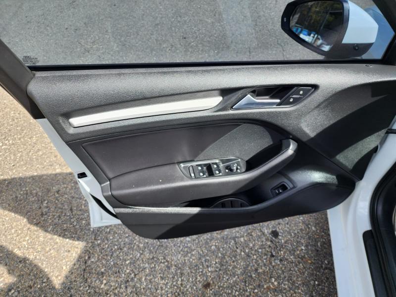 Audi A3 1.8T Premium FWD S tronic 2015