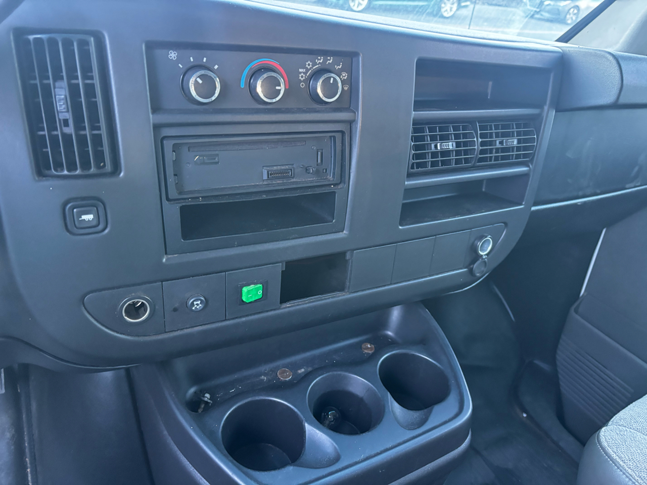 Chevrolet Express 2500 Cargo Extended 2011