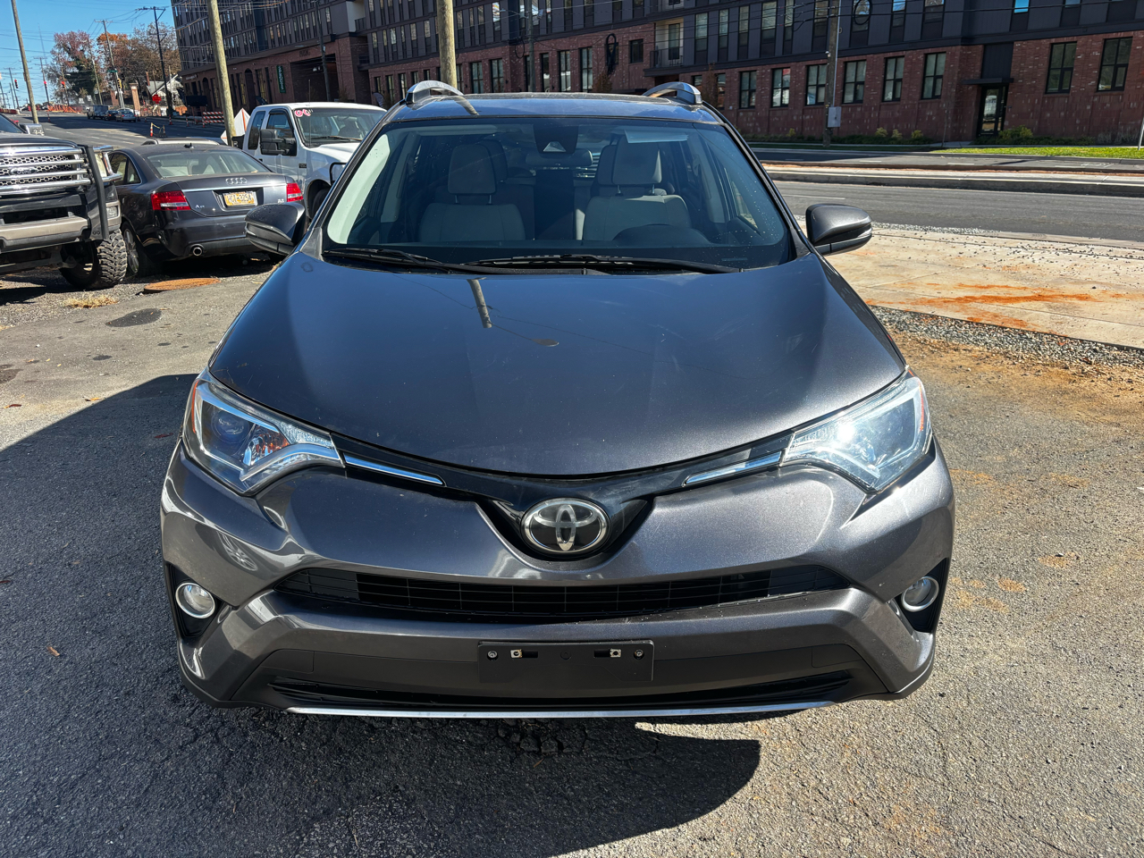 2018 Toyota RAV4 XLE FWD