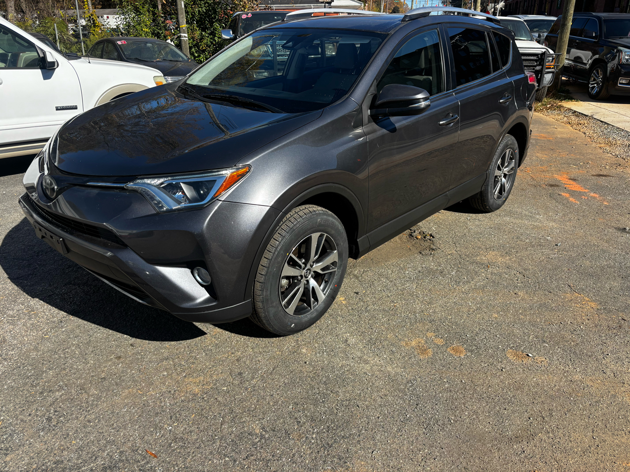 Toyota RAV4 XLE FWD 2018