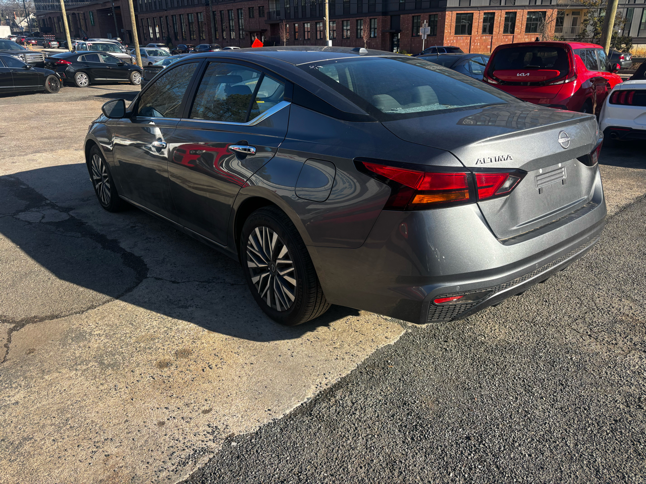 Nissan Altima 2.5 SV 2025