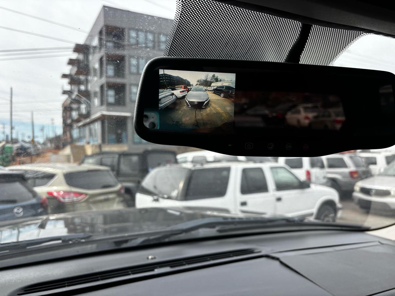 GMC Sierra 1500 SLT Crew Cab 4WD 2013