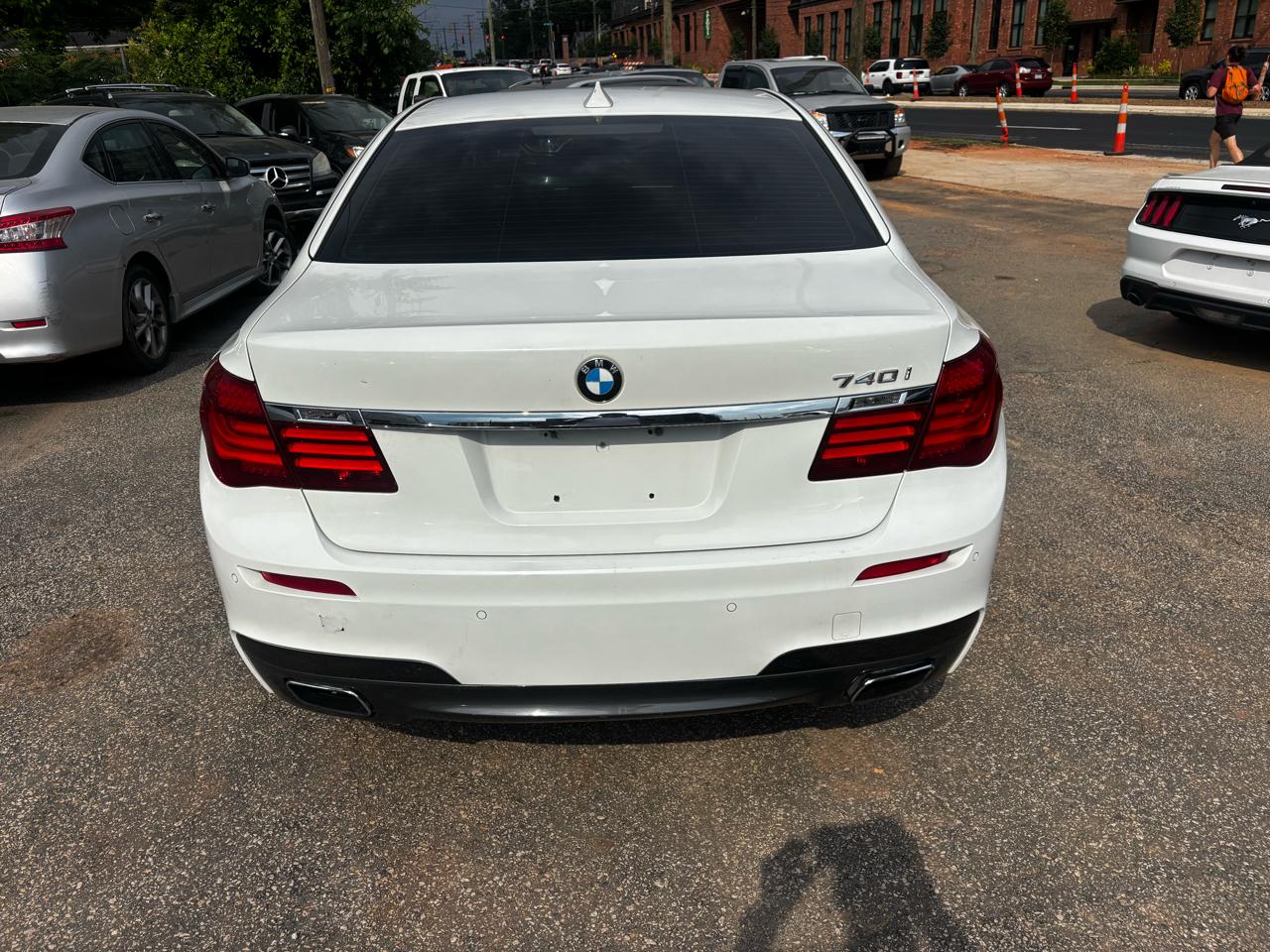 BMW 7-Series 740i 2015