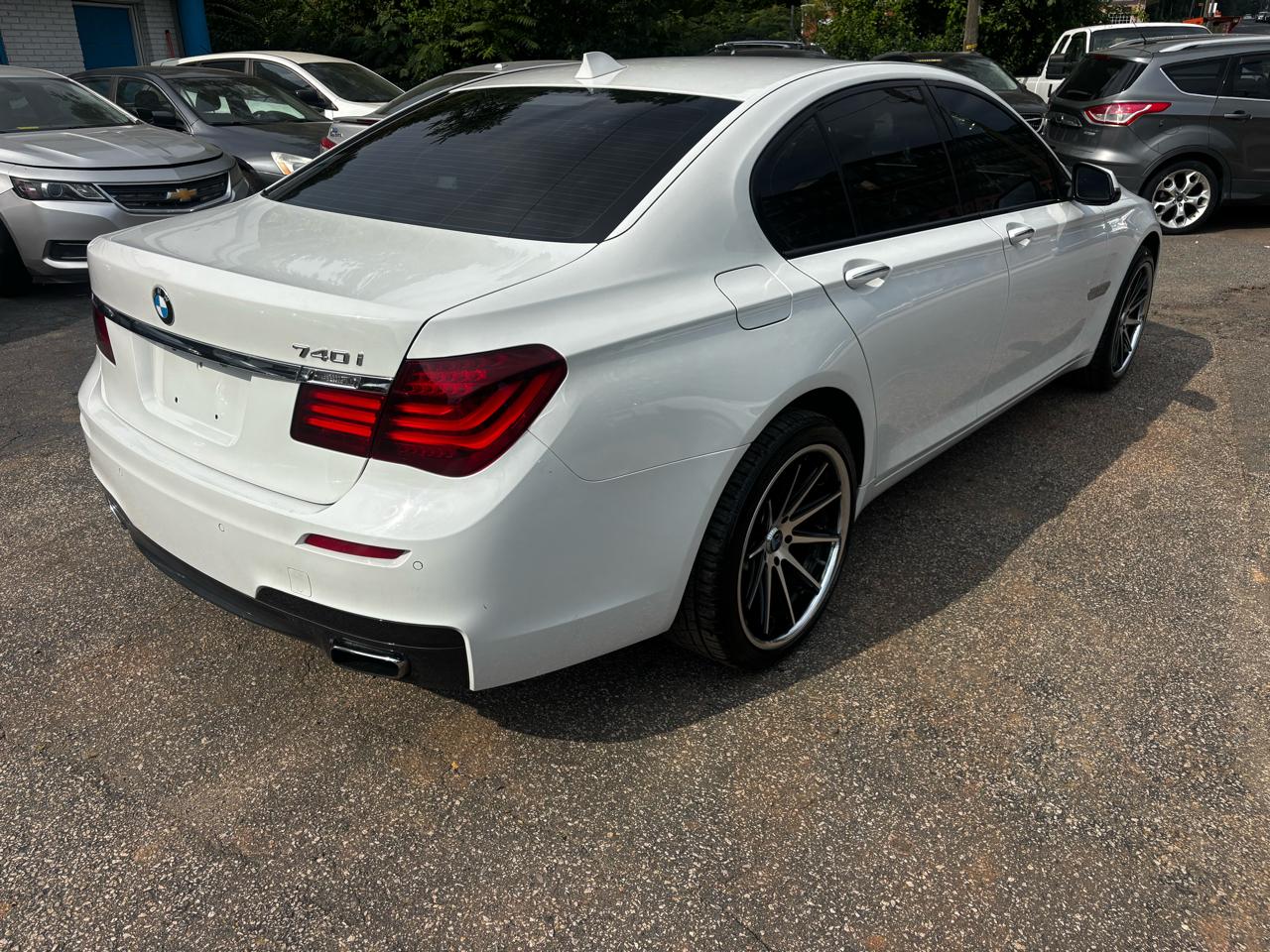 BMW 7-Series 740i 2015