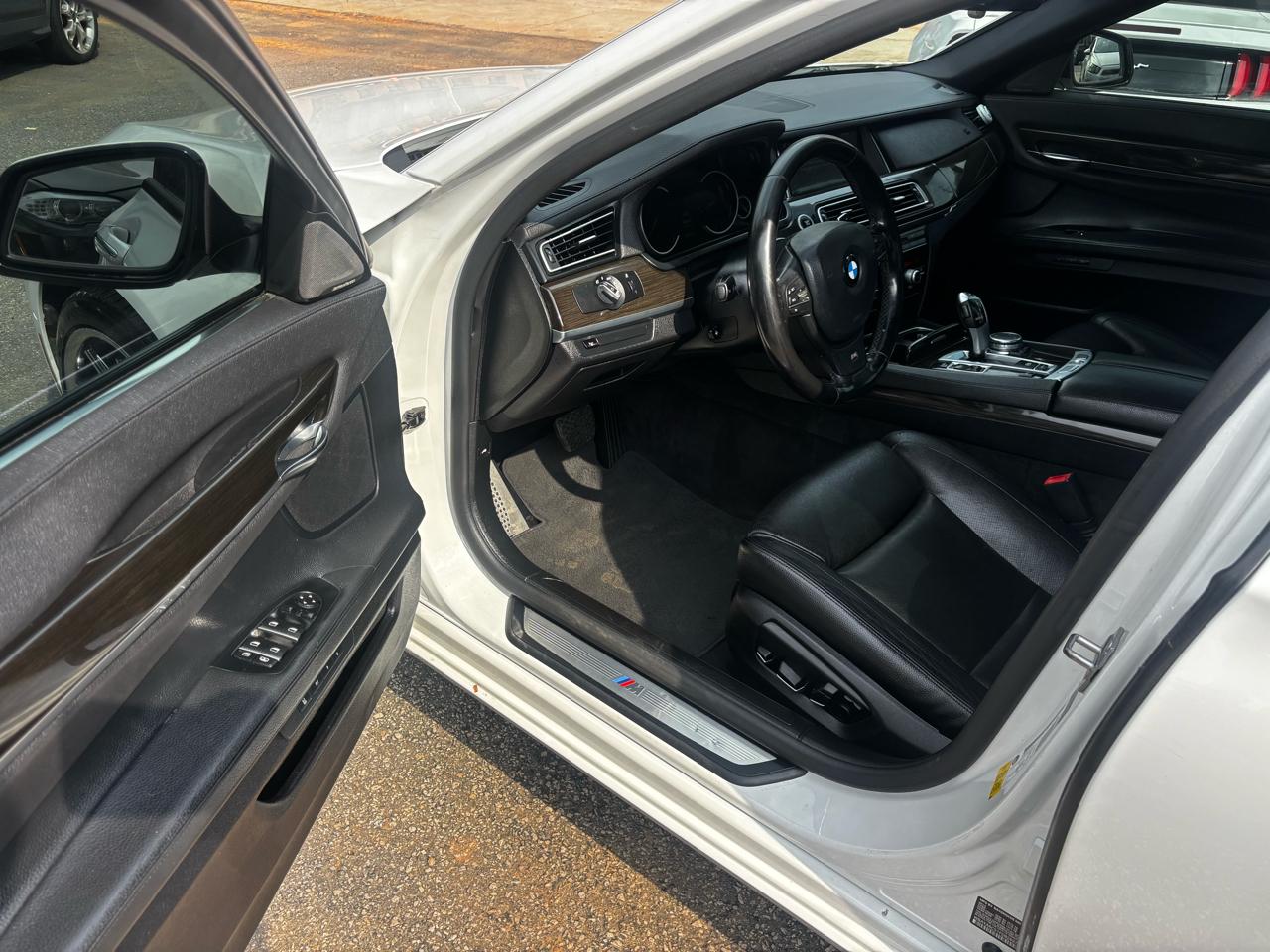 BMW 7-Series 740i 2015