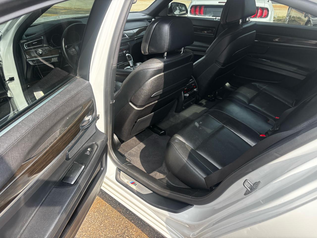 BMW 7-Series 740i 2015