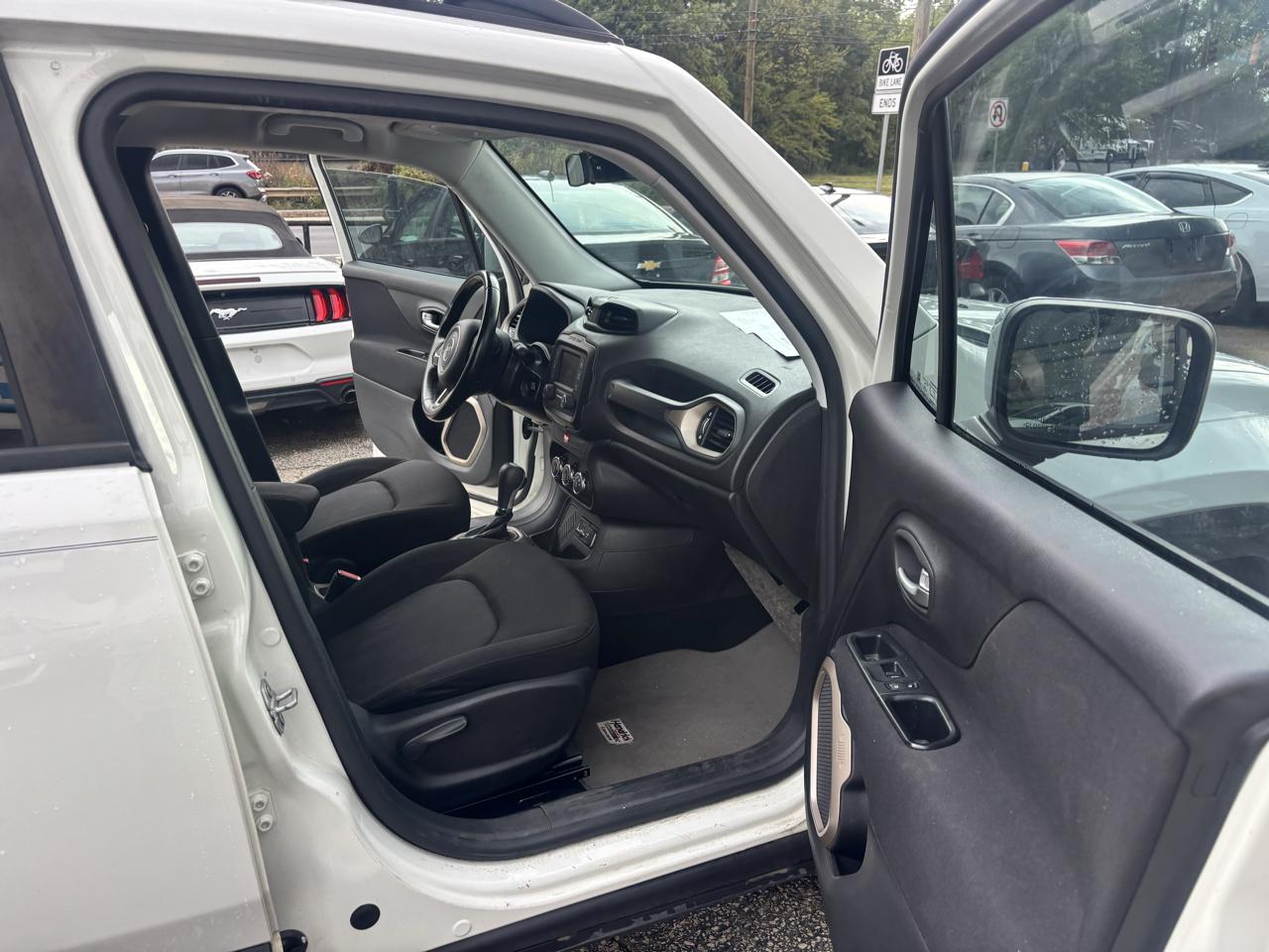 Jeep Renegade Latitude FWD 2017