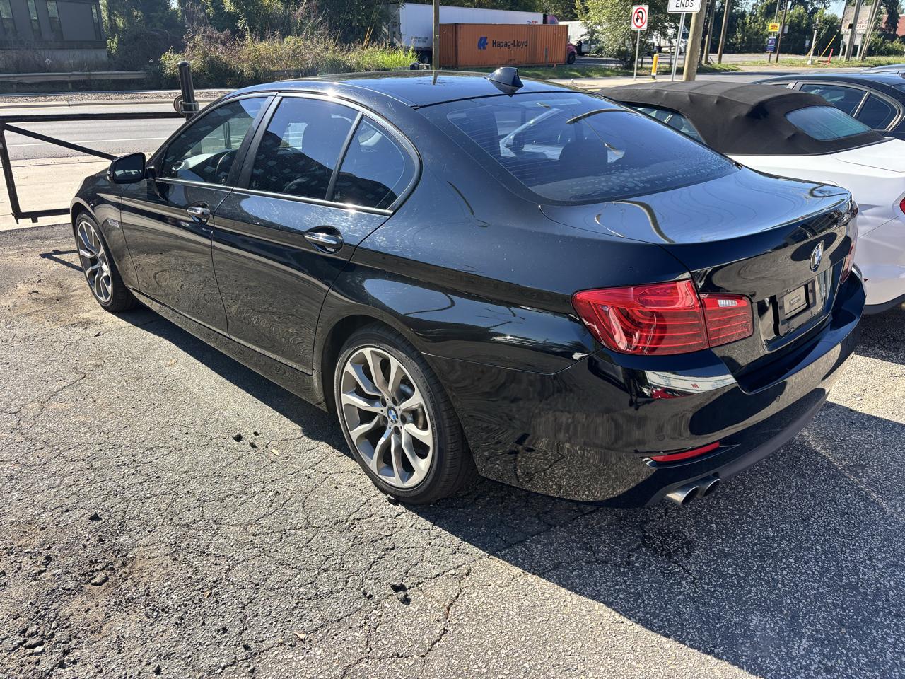 BMW 5-Series 528i xDrive 2016