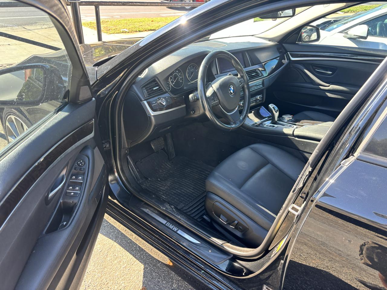 BMW 5-Series 528i xDrive 2016