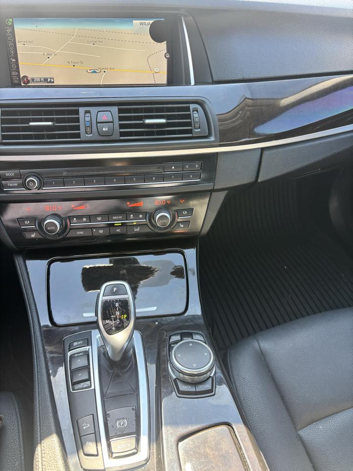 BMW 5-Series 528i xDrive 2016