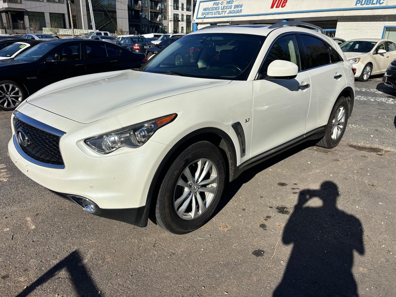 Infiniti QX70 Base AWD 2017