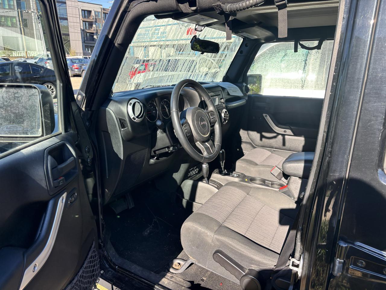 Jeep Wrangler Unlimited Sahara 4WD 2012