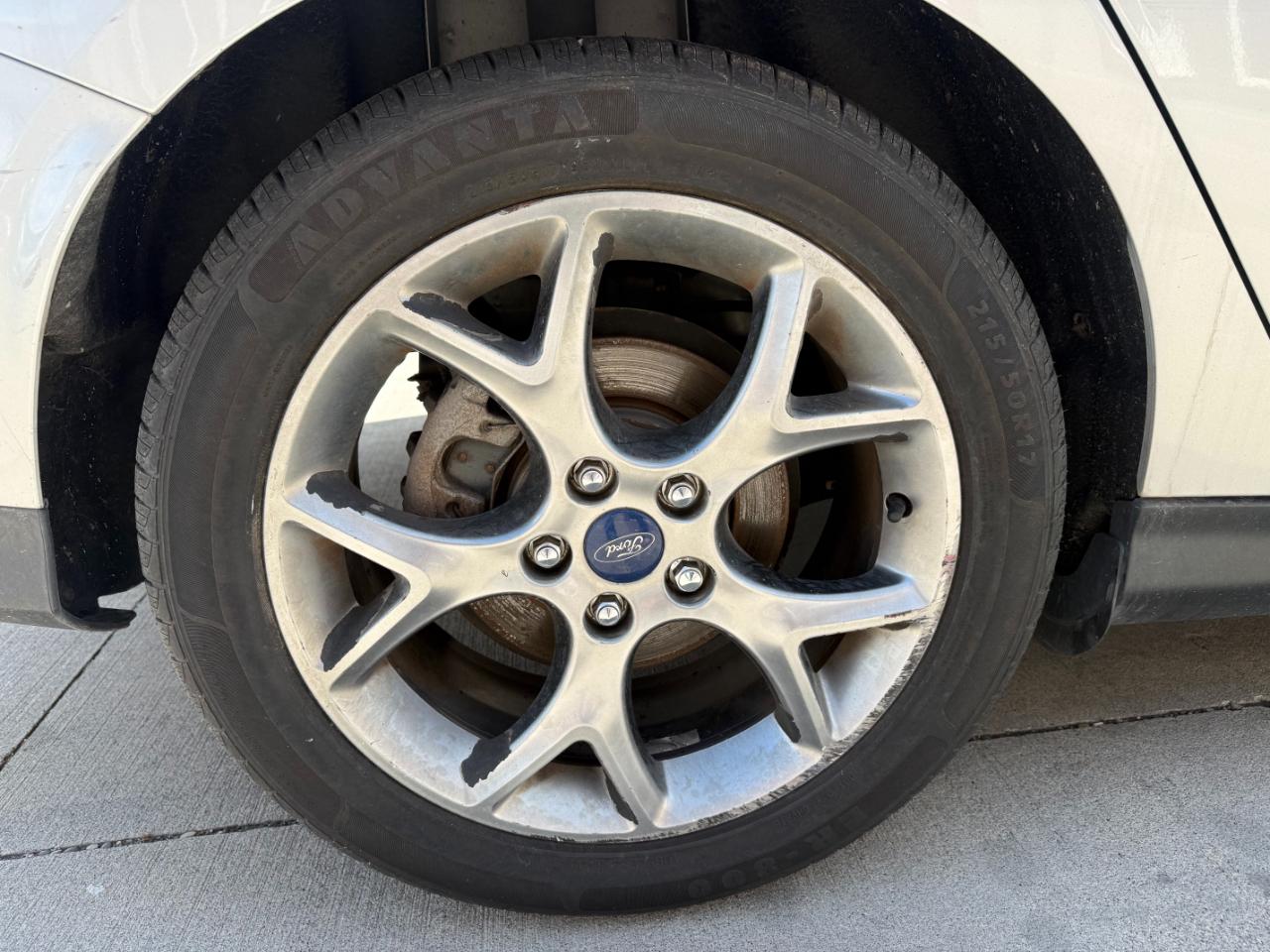 Ford Focus  2014