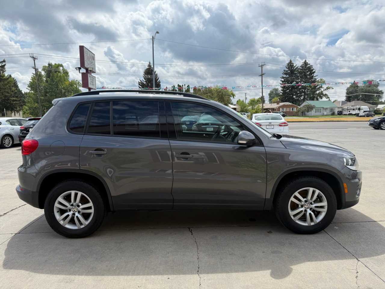 Volkswagen Tiguan  2016