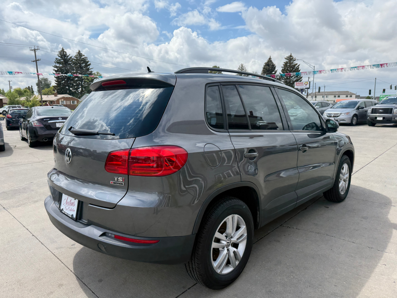Volkswagen Tiguan  2016