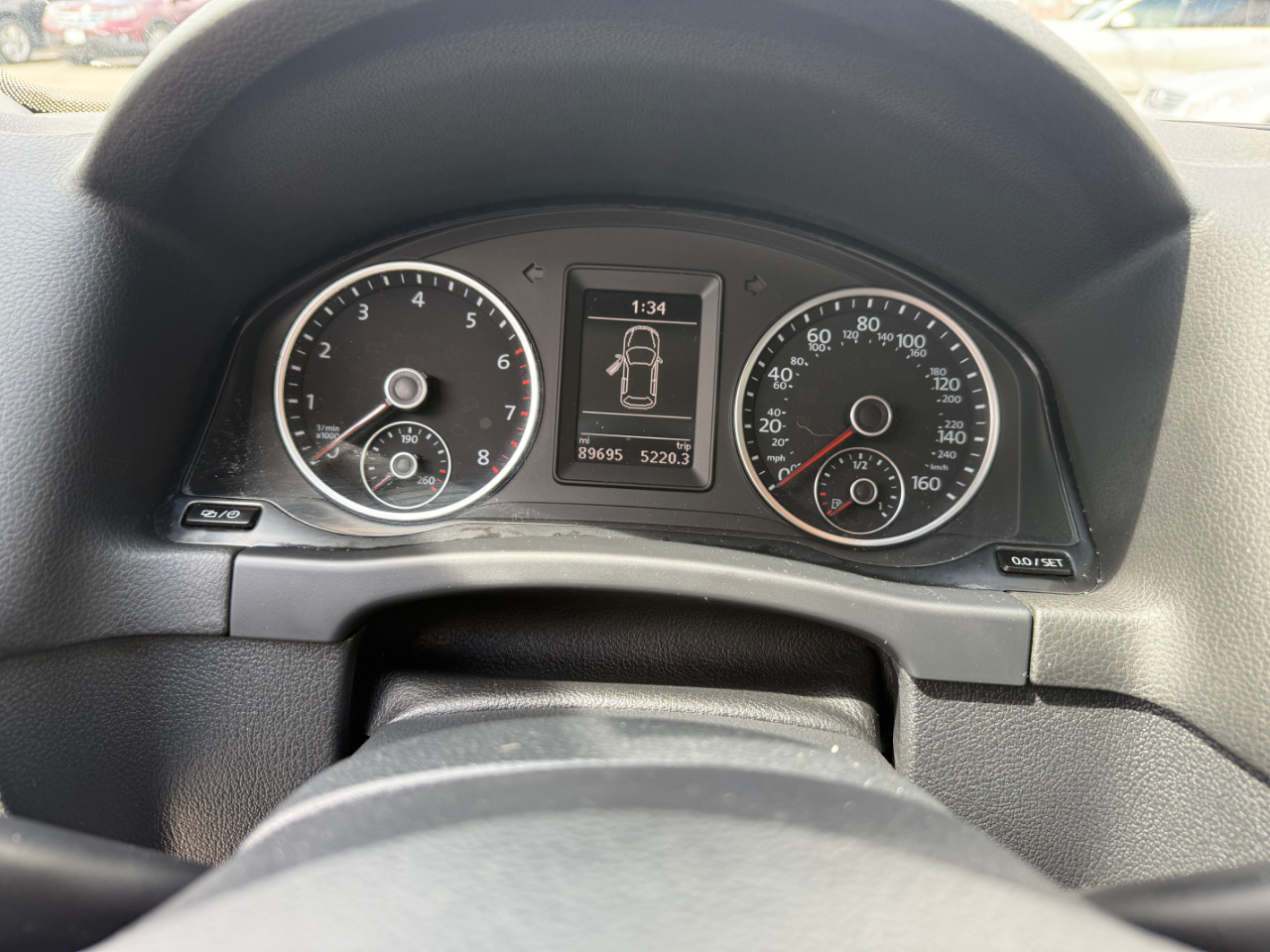 Volkswagen Tiguan  2016