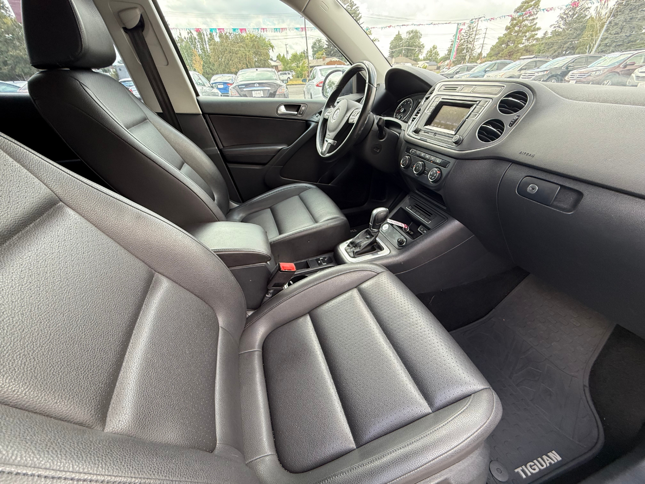 Volkswagen Tiguan  2016