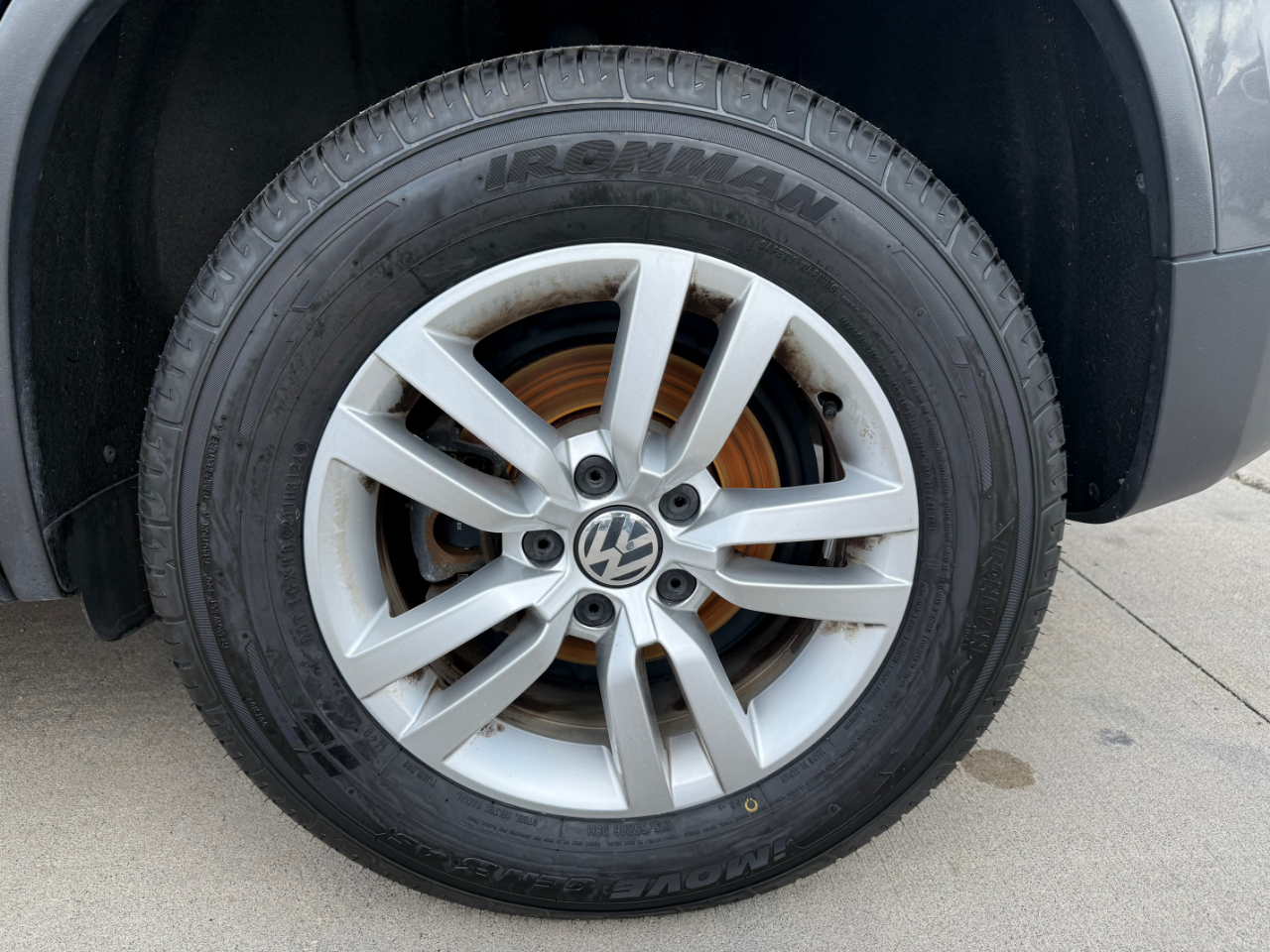 Volkswagen Tiguan  2016