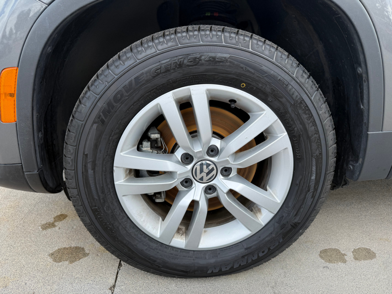 Volkswagen Tiguan  2016