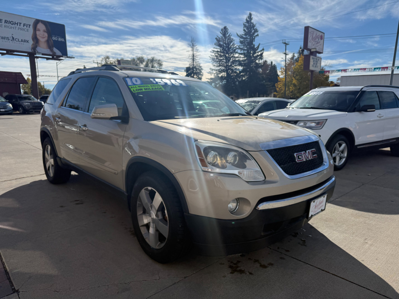 GMC Acadia SLT-1 2010 GMC Acadia SLT-1 2010