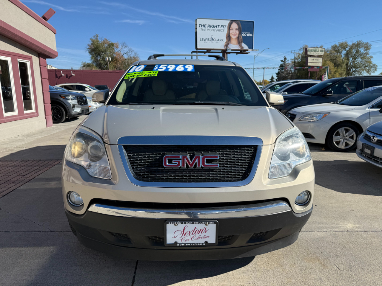 GMC Acadia  2010 GMC Acadia  2010