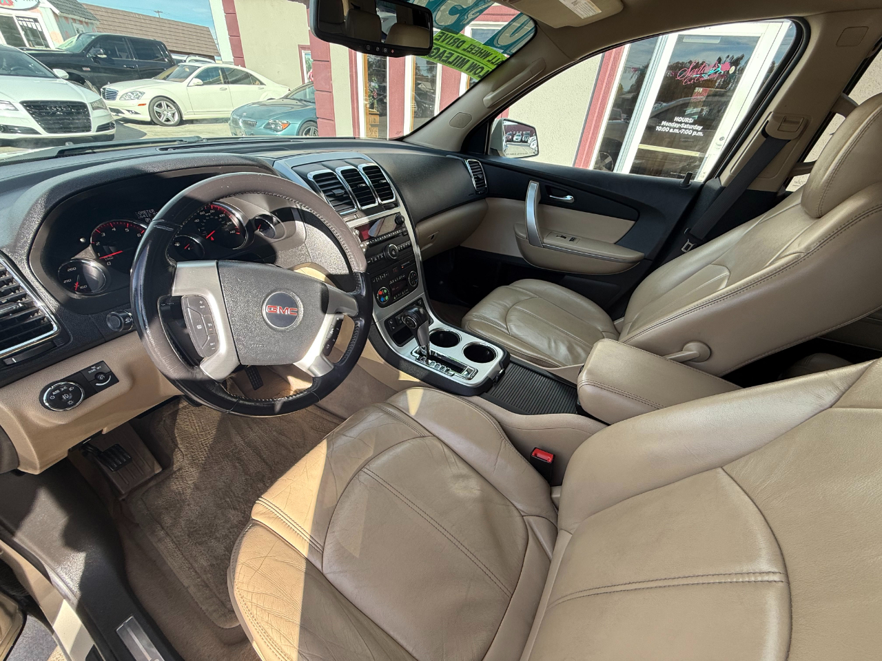 GMC Acadia  2010 GMC Acadia  2010