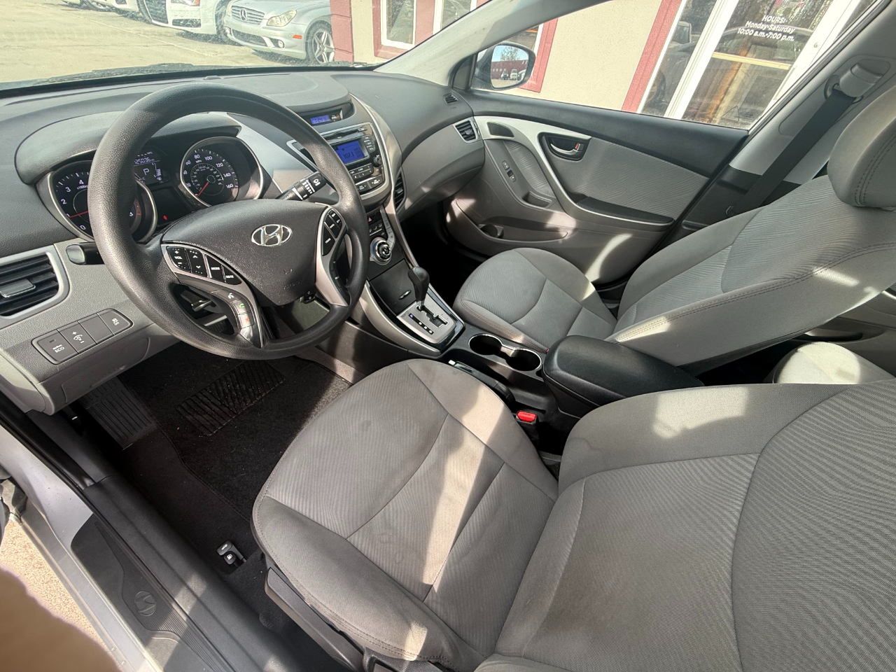 Hyundai Elantra  2013