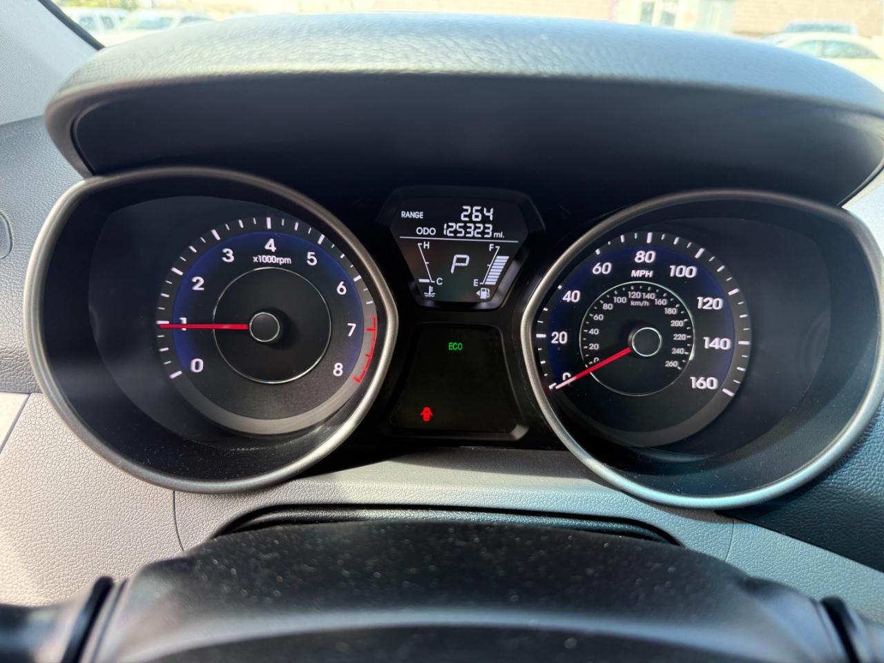 Hyundai Elantra  2013