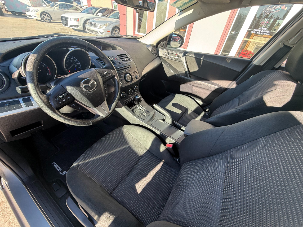 Mazda MAZDA3 i 2013