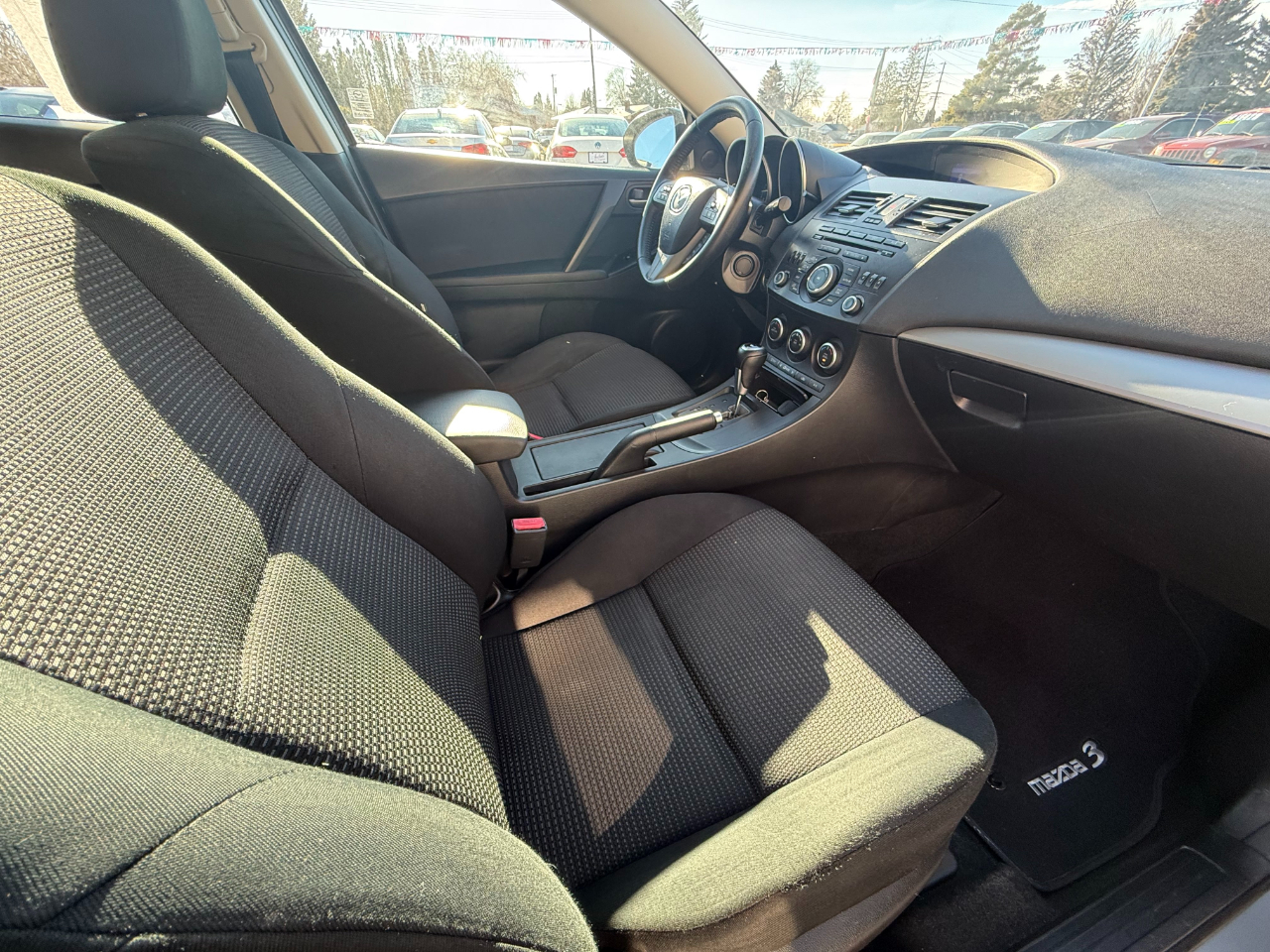 Mazda MAZDA3 i 2013